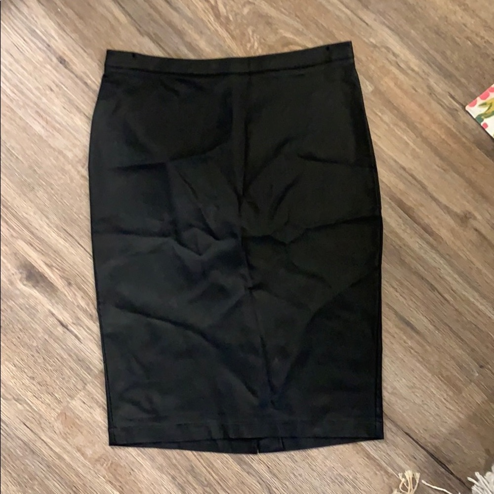 Faux leather like pencil skirt